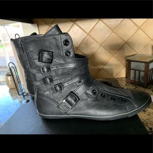 Converse Multi-strap shoes/booties
